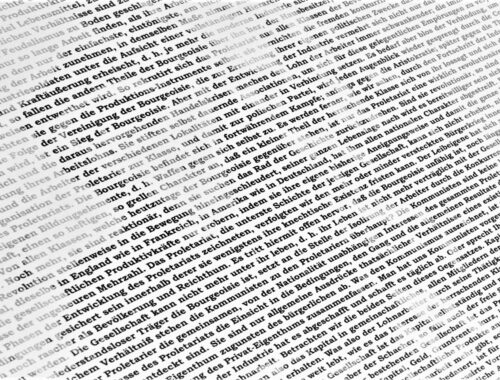 Nahaufnahme Karl Marx Poster "Manifest der Kommunistischen Partei"